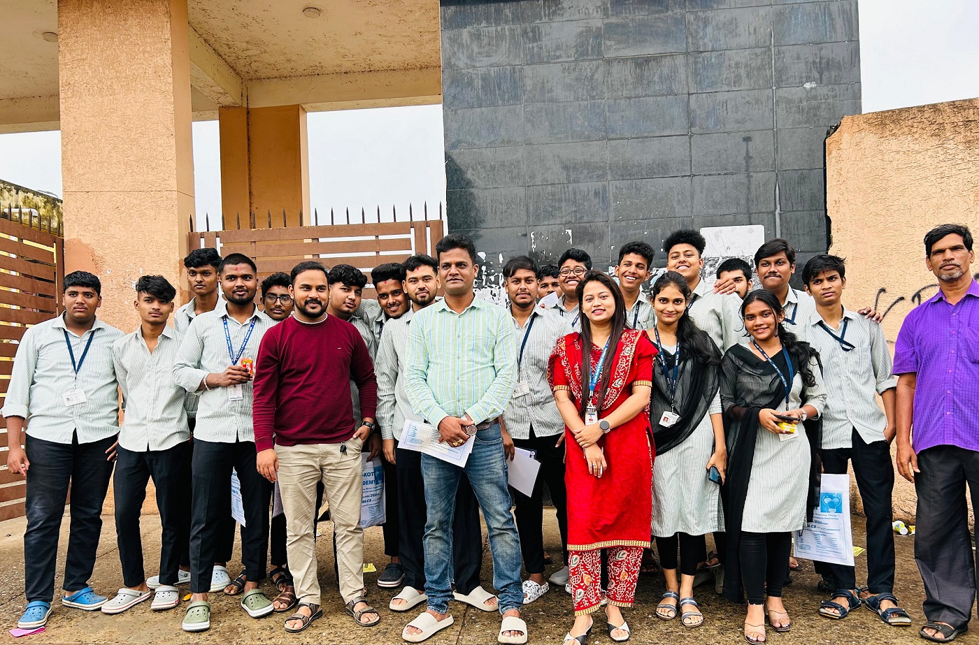 Vsit +2 Examination Centre